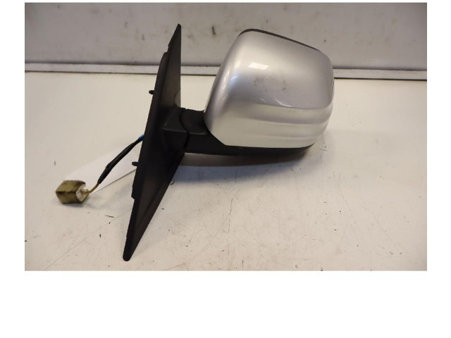 Зеркало электрическое        Mahindra KUV100  2016 -  года   