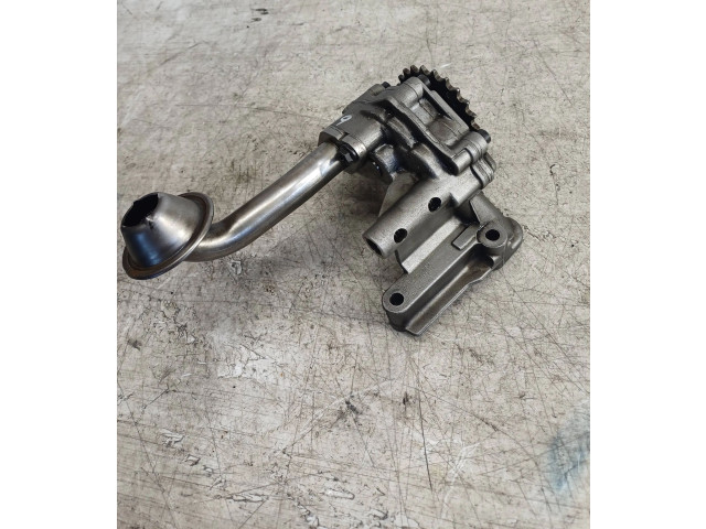 Масляный насос 038115105C, 038115121A Volkswagen Caddy