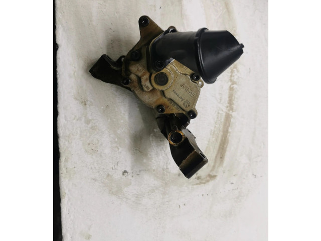 Масляный насос   03C115121J  Skoda Fabia Mk2 (5J) 