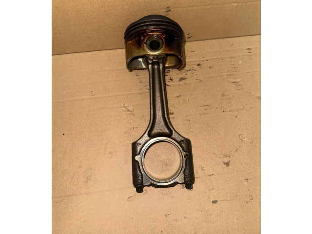 Поршень с шатуном    06LD   Volkswagen Golf VII