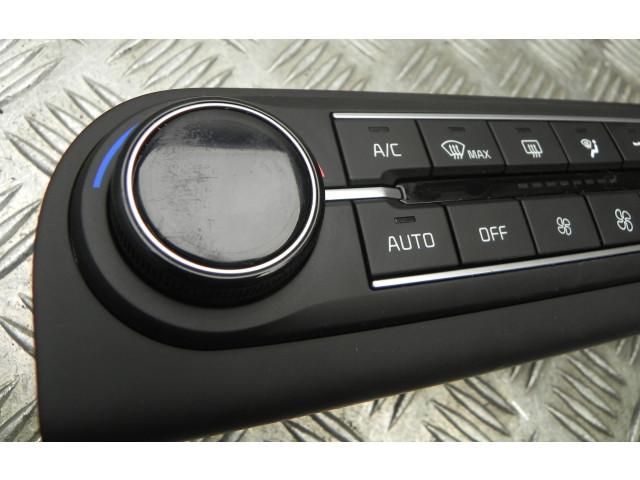 Блок управления климат-контролем 97250J7202   KIA Pro Cee'd III