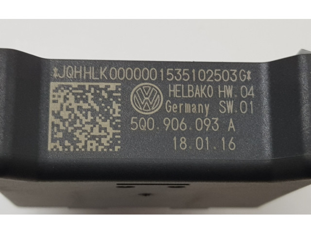Блок управления 5Q0906093A, 5Q0906093A   Volkswagen Touran III