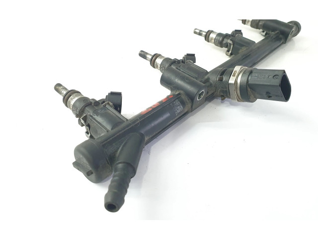 Vstřikovací lišta 06K133681C, 06L906031A Volkswagen Tiguan