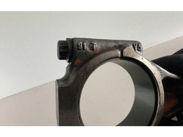 Поршень с шатуном 03LADE Skoda Octavia Mk3 (5E)