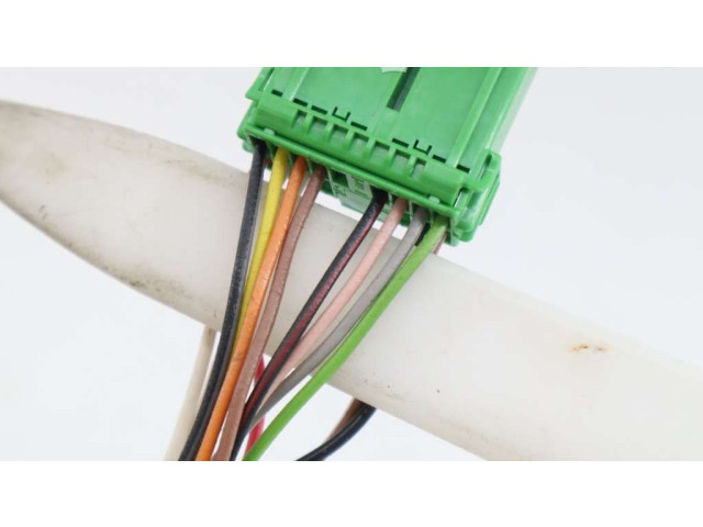 Зеркало электрическое Volvo V70 2000 - 2004 года