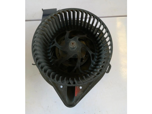 Вентилятор печки Audi 80 90 B3