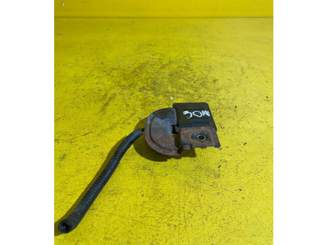 Zámek zadních dveří RZ4R1P2K8, 115KM Nissan Juke I F15 2012