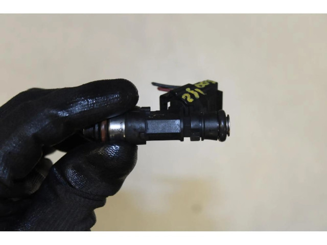 Vstřikovač Nissan Micra pro benzínový motor 1.4 CR12