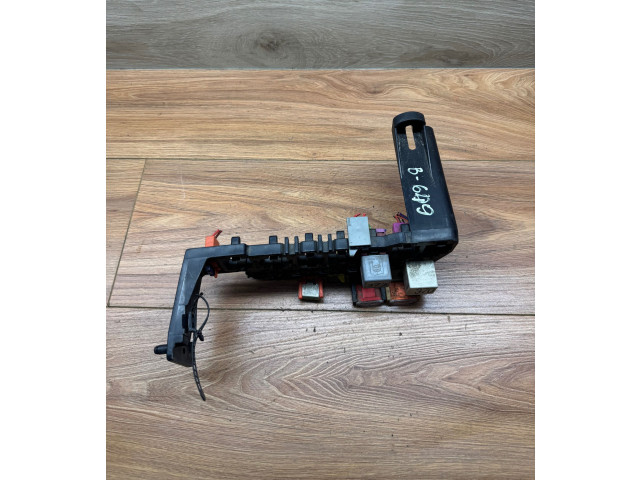 Блок предохранителей  8D1937545   Audi A6 S6 C5 4B    