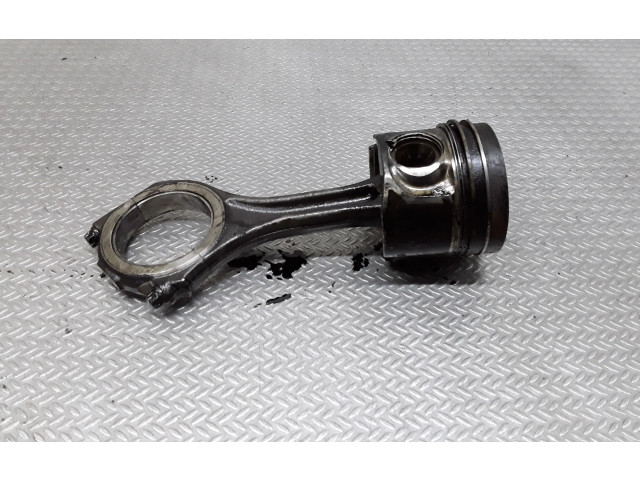 Поршень с шатуном