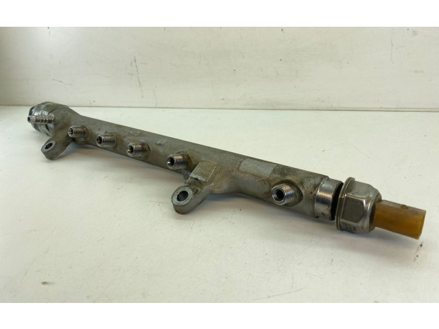 Топливная рампа R03L125A   Volkswagen Golf VI  