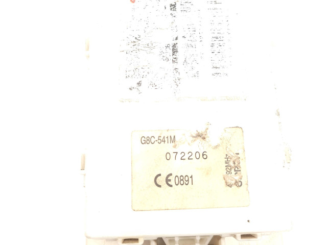 Блок предохранителей G8C541M, 072206 Mitsubishi L200