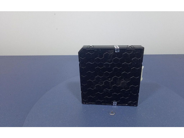 Блок комфорта 5Q0937086CE, 5Q0937086CE Skoda Superb B5 (3U)