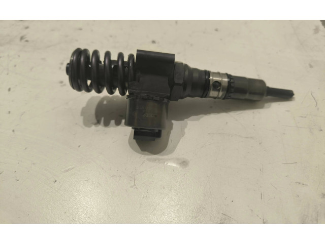 Форсунка 0414720404    Audi A3 S3 8P   