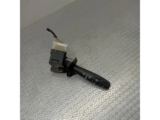 Ручка стеклоочистителей 8200634238, 61760019 Renault Clio III