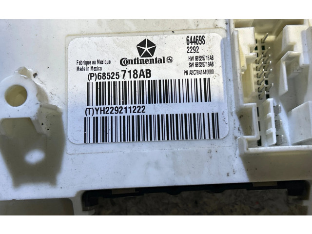 Блок комфорта 68525718AB, YH229211222 Dodge Challenger