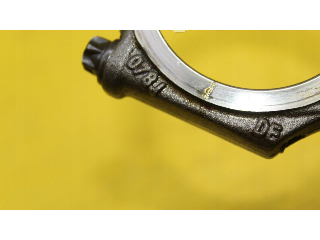 Píst    Audi A8 S8 D3 4E     