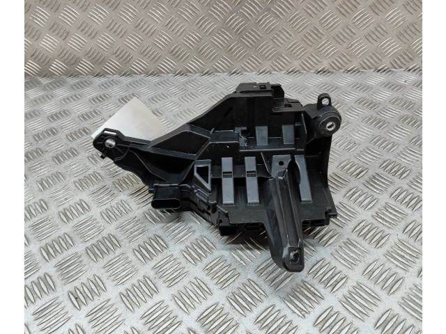 Pojistková skříňka A2135403939 Mercedes-Benz EQC 2022