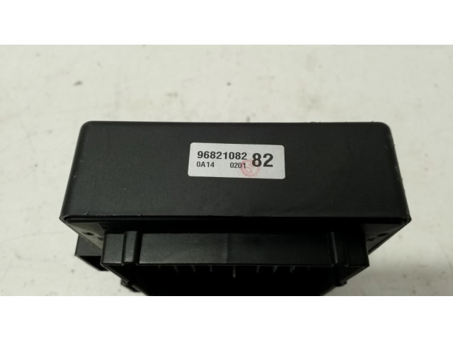 Блок предохранителей 96821082   Chevrolet Captiva    