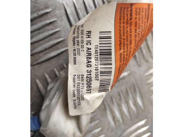 Боковая подушка безопасности 31250697, 31250697   Volvo V70