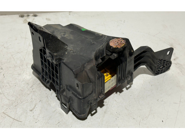 Блок предохранителей     Peugeot 2008 I    