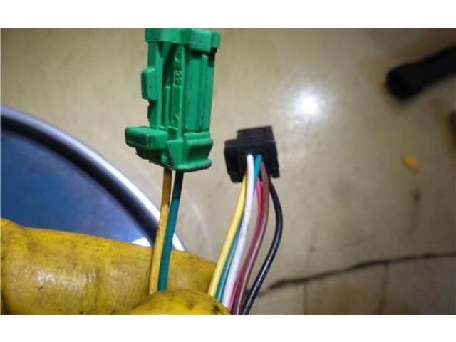 Зеркало электрическое Citroen C4 I 2004 - 2010 года