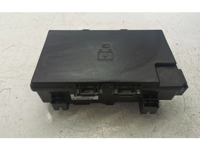 Блок предохранителей P68251627AC Jeep Grand Cherokee WL