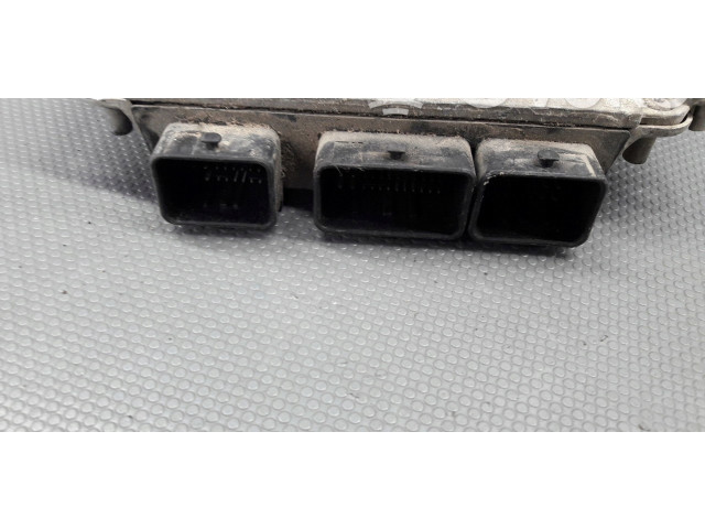 Блок управления двигателя 0281011133   Citroen C8