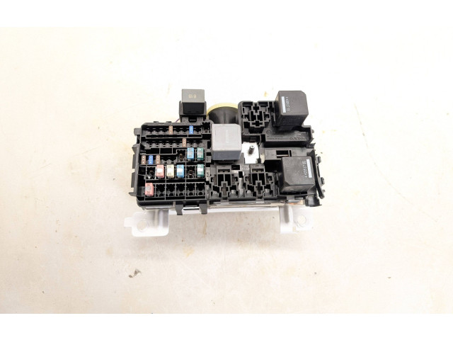 Блок предохранителей 31384034   Volvo XC90
