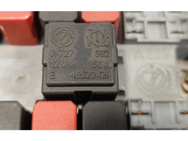 Pojistková skříňka Řídící jednotka BSM 46763650   Fiat Punto Evo 2001