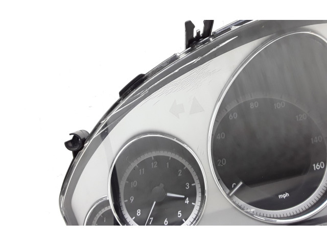 Přístrojová deska Mercedes-Benz E C207 W207 2010 A2129003509