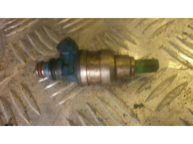 Форсунка mdh182 Mitsubishi Colt для бензинового двигателя 1.5