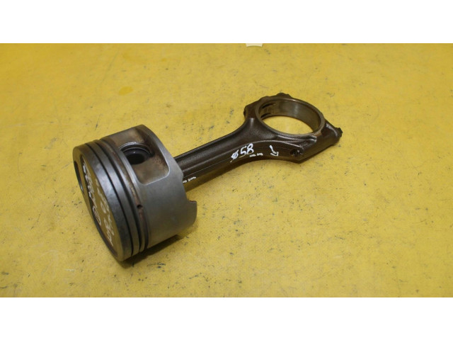 Píst    Audi A8 S8 D3 4E     