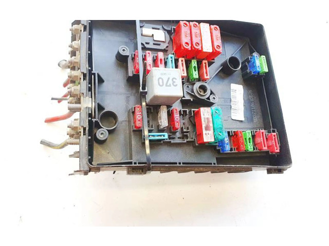 Блок предохранителей  1k0937125a, 0650395170e   Skoda Octavia Mk2 (1Z)    