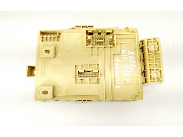 Блок предохранителей 91951J7840   KIA Ceed    