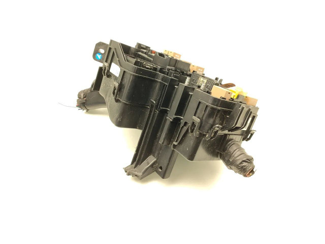 Блок предохранителей 91205-A0670   KIA Niro    