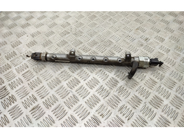 Vstřikovací lišta 03L130089B, 03L906054A Volkswagen Caddy CAYD