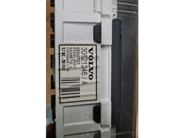 Панель приборов 30621246 Volvo S40, V40