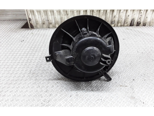 Вентилятор печки Volkswagen Caddy