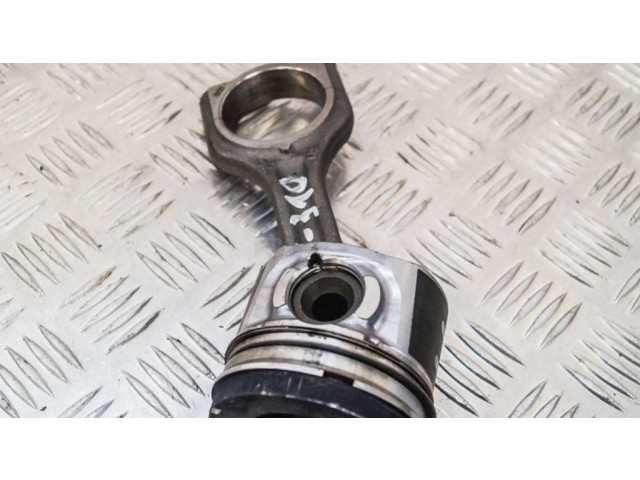 Píst 1699376 Ford Focus pro naftový motor 1.6 T1DA