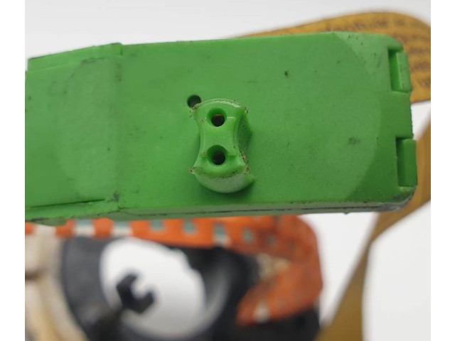 Подрулевой шлейф SRS 9157268   Volvo V70