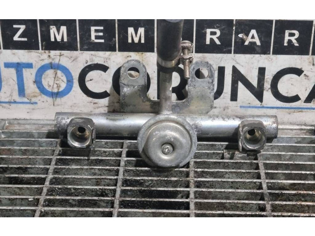 Топливная рампа    Subaru Forester SH   для двигателя EJ204