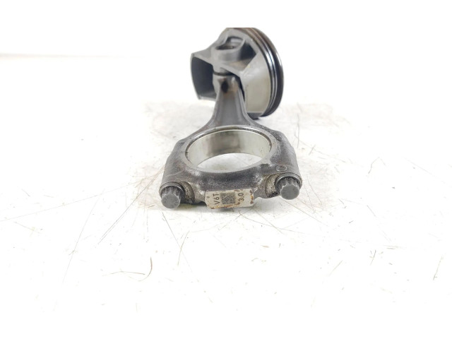 Поршень с шатуном Porsche Macan