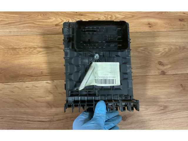 Блок предохранителей 1K0937125C, 017183073   Volkswagen Caddy    