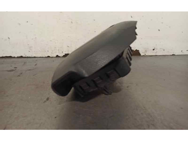 Подушка безопасности водителя 985105160R Dacia Lodgy