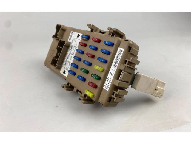 Блок предохранителей 701149 Subaru Forester SG