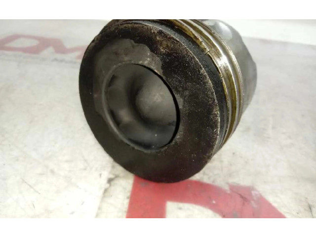 Píst 059AA Audi Q7 4L