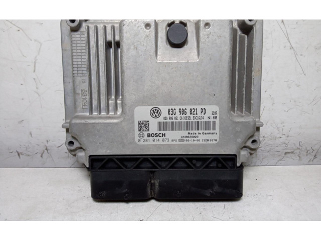 Řídící jednotka 03G906021PD Volkswagen Caddy 2008