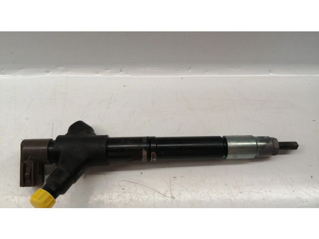 Vstřikovač 236700R101, 2367029115   Toyota Avensis T270  pro naftový motor 2.0 ADT270L-AWFEYW (5A 1ADFTV