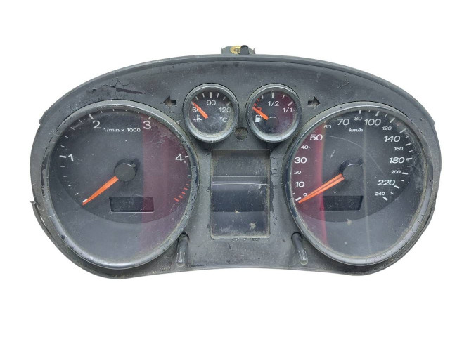 Панель приборов 8Z0920900, 110080020001 Audi A2